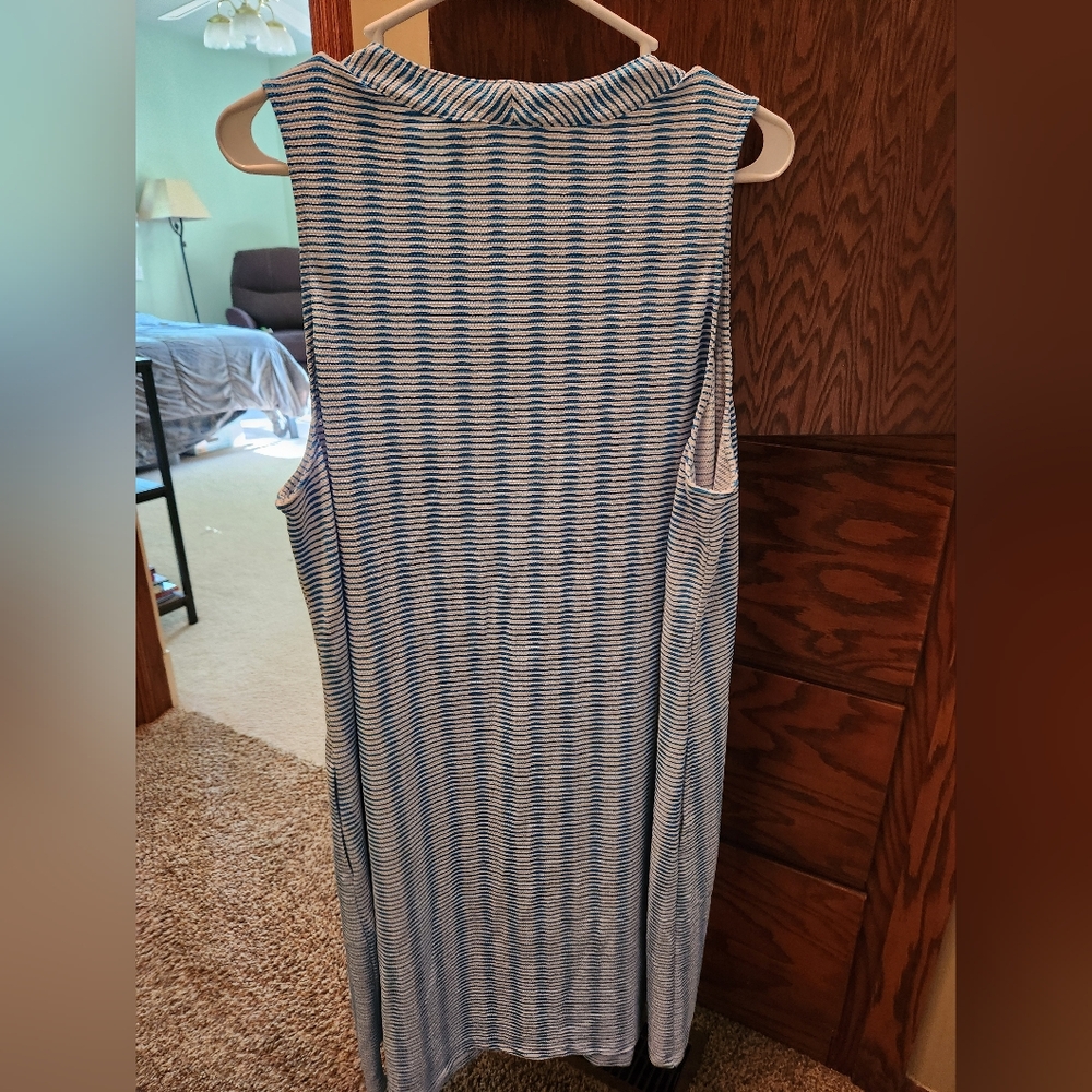 NWT Tommy Bahama Blue And White Summer Dress, Size XL - Picture 4 of 6